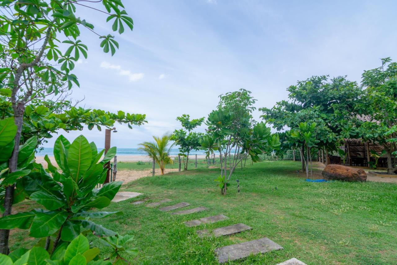 Blue Waters Arugam Bay Exterior foto